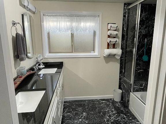 3rd image of 5065 Escapardo Way #5065