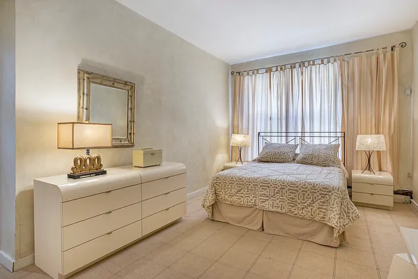 Sold by Compass | media 16