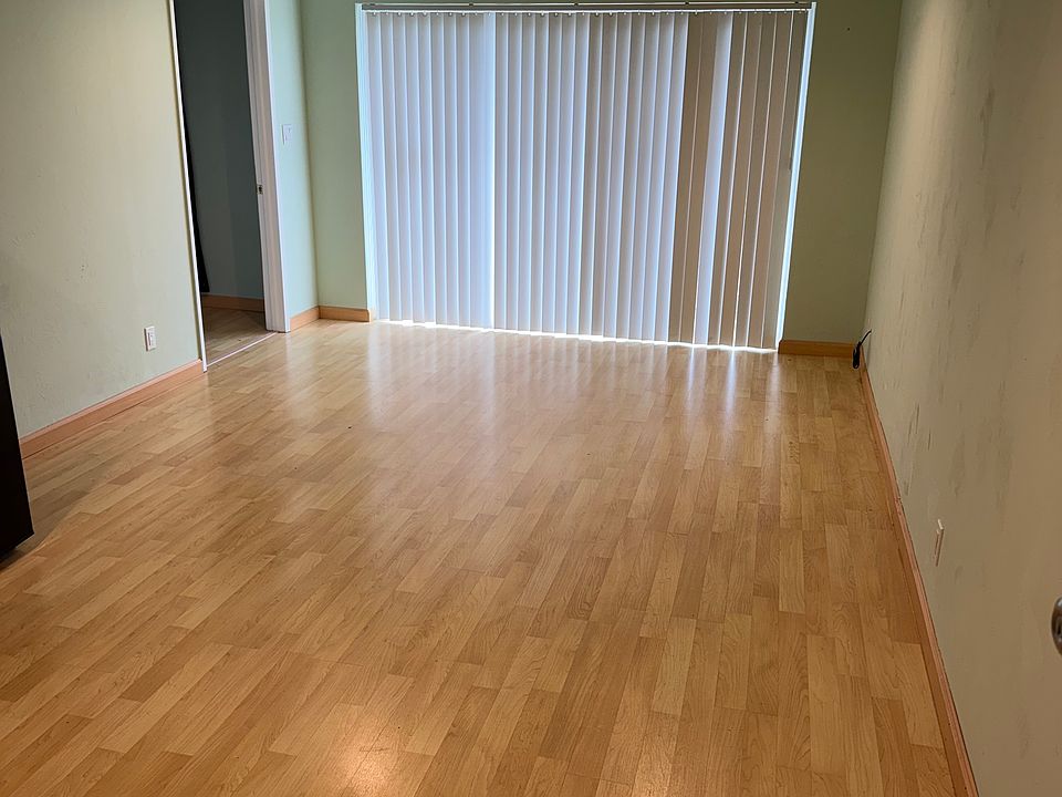 1st image of 1331 Skyline Dr