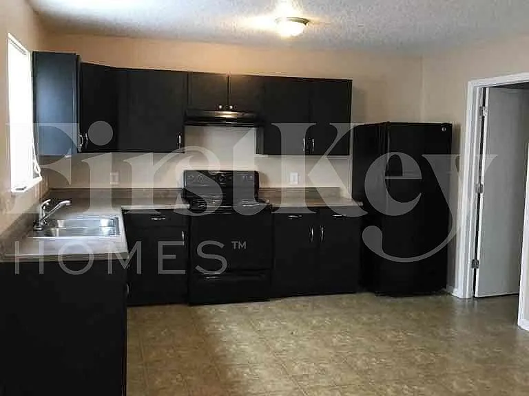 8854 Youngs Creek Ln — Photo 5