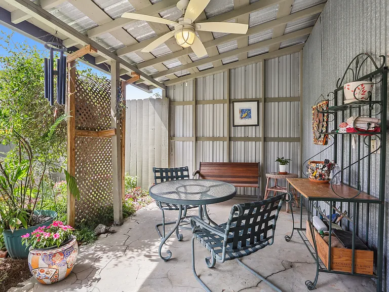 1519 Leda St — Photo 13