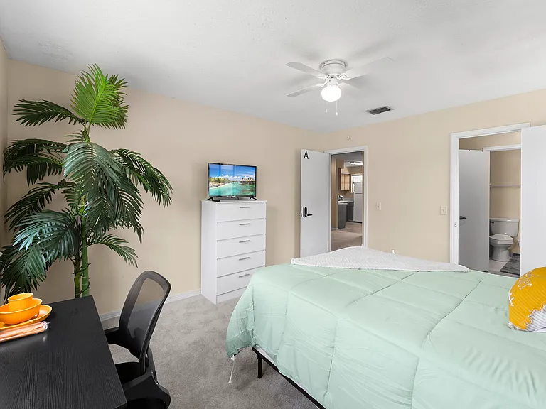 7100 Ponce De Leon Ave #4 — Photo 10