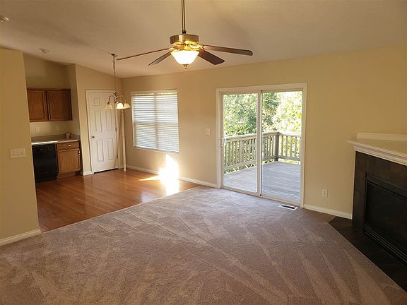 3rd image of 4424 Bresser Ct
