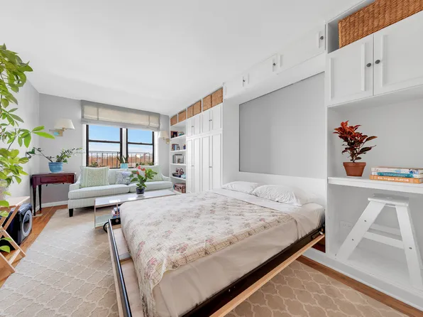 414 Elmwood Avenue image 4 of 5