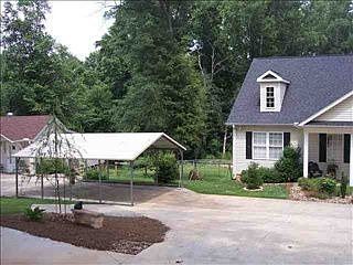 3rd image of 213 Wildwood Dr