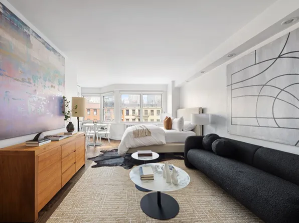 166 East 35th Street 5F image 1 of 10