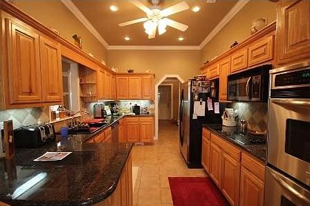 5th image of 43 Merritt Cir