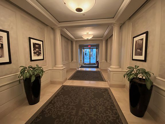 5th image of 701 Pennsylvania Ave APT 1123