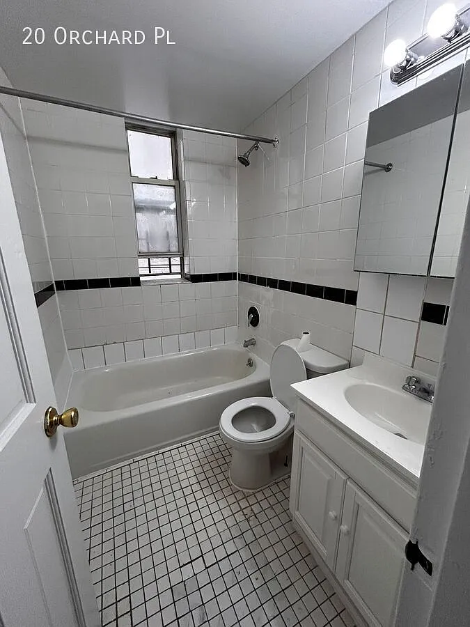 3 bed, $2,800 — Photo 4