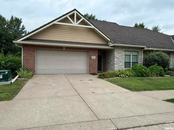 1014 2nd Street Ct, Moline, IL 61265