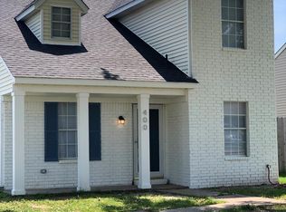 400 Oak Creek Rd, West Memphis, AR 72301