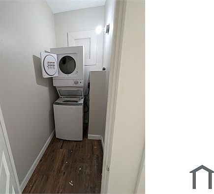 5th image of 3553 Giles Ave #2F