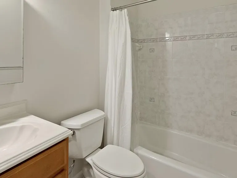 541 Florida Ave NW — Photo 8