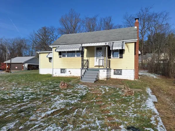 821 Hunker Lumber Rd, Hunker, PA 15639