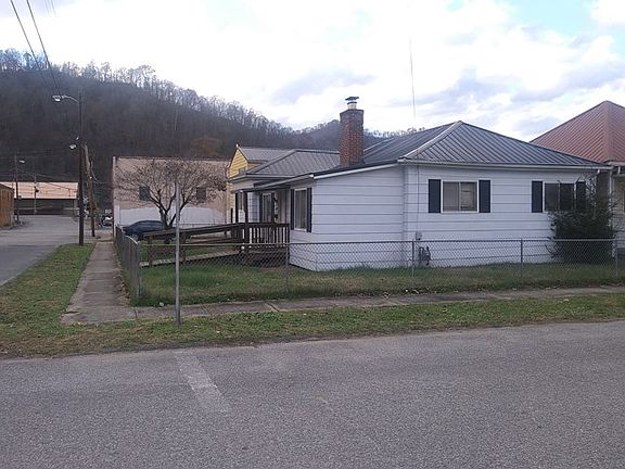 4th image of 1403 W 4th Ave