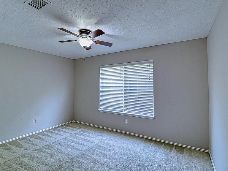 427 Birch Hill Dr — Photo 28