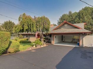 215 Pear Ln, Wenatchee, WA 98801