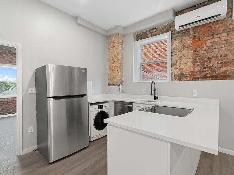 928 Morningside Ave #1 — Photo 3