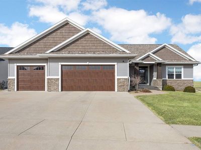 1236 Hickory Ridge Dr, Marion, IA, 52302