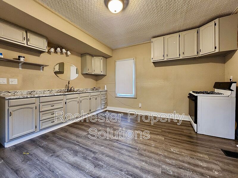 31 Locust St, Rochester, NY 14613 Zillow