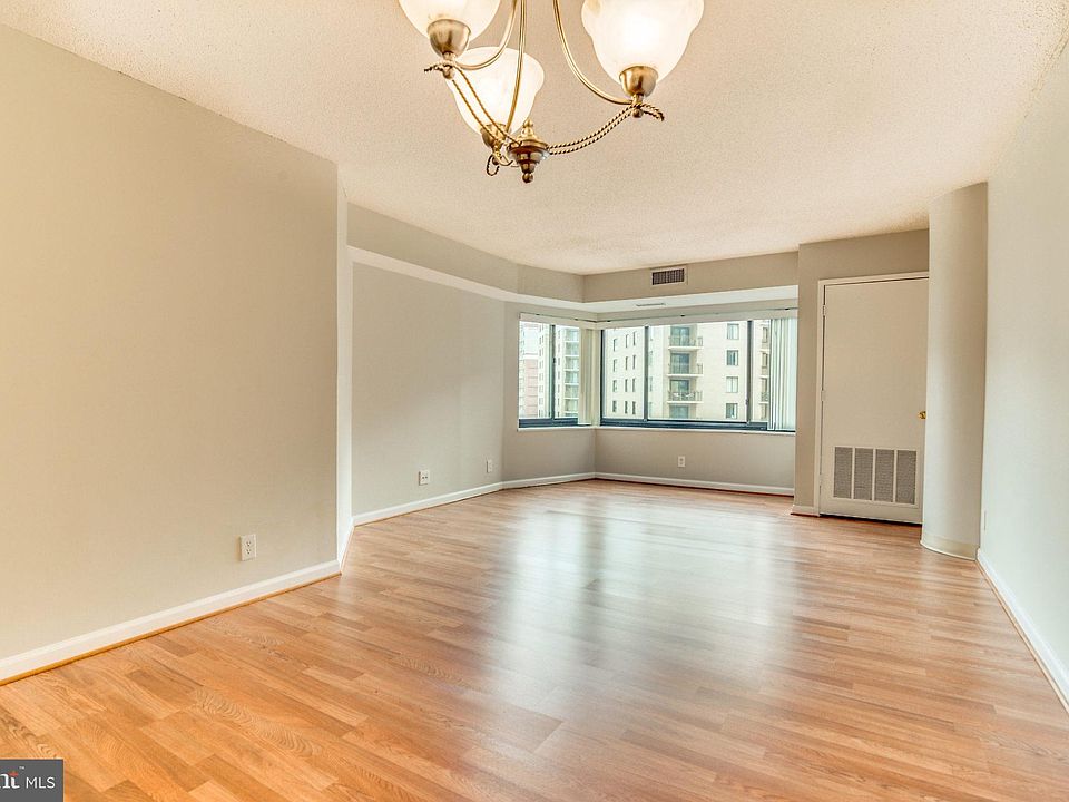 1st image of 900 N Stafford St APT 1414