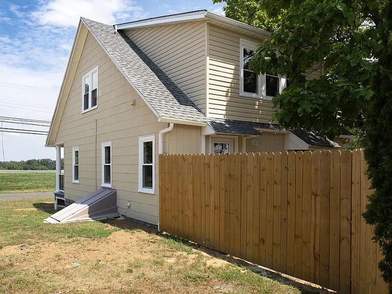 639 Landis Ave — Photo 8