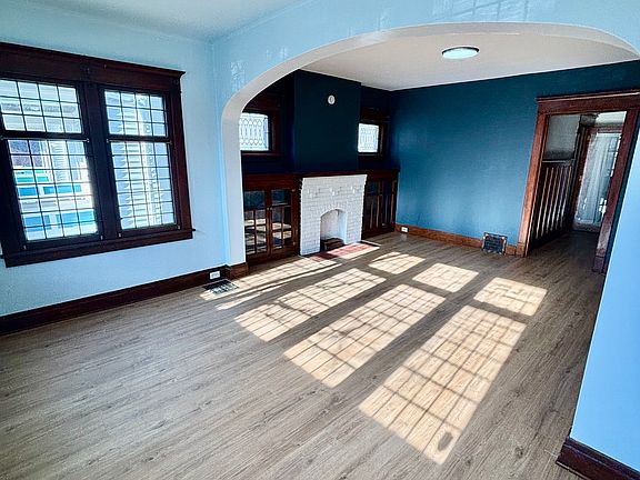 2nd image of 141 Saranac Ave #1