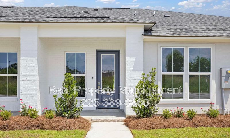 mai ♡ 5633 Emmie Dr, Zachary, LA 70791 | Zillow