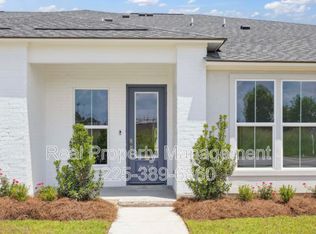 5633 Emmie Dr, Zachary, LA 70791