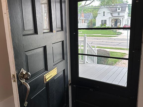 2nd image of 1239 Penniman Ave