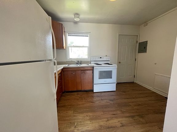4th image of 1428 Coburn Ave