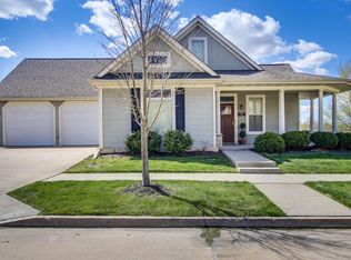 2201 Corona Rd, Columbia, MO 65203