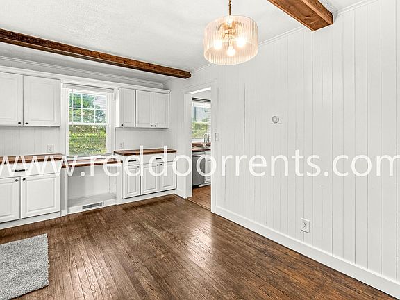 5th image of 957 Woodhill Dr