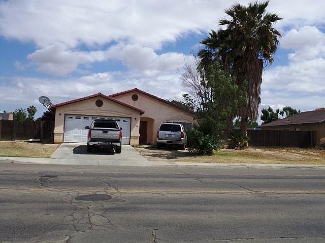 2nd image of 309 W San Joaquin St