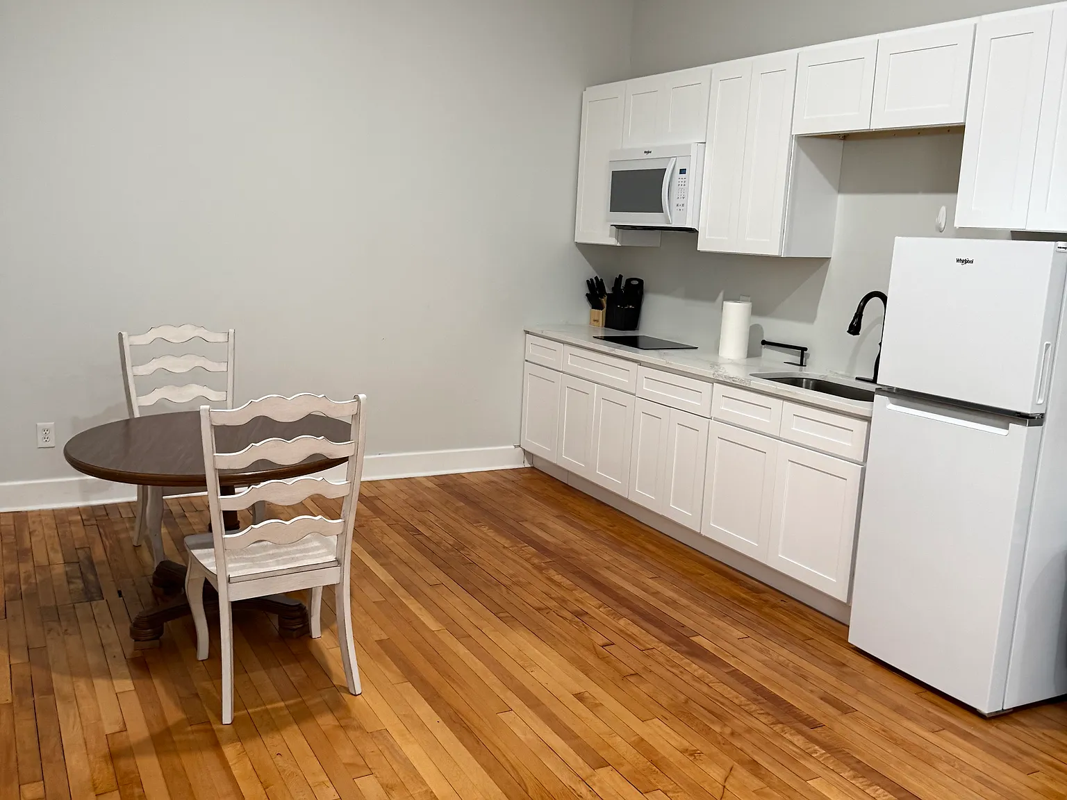 Studio, 550 sqft, $1,250 — Photo 4