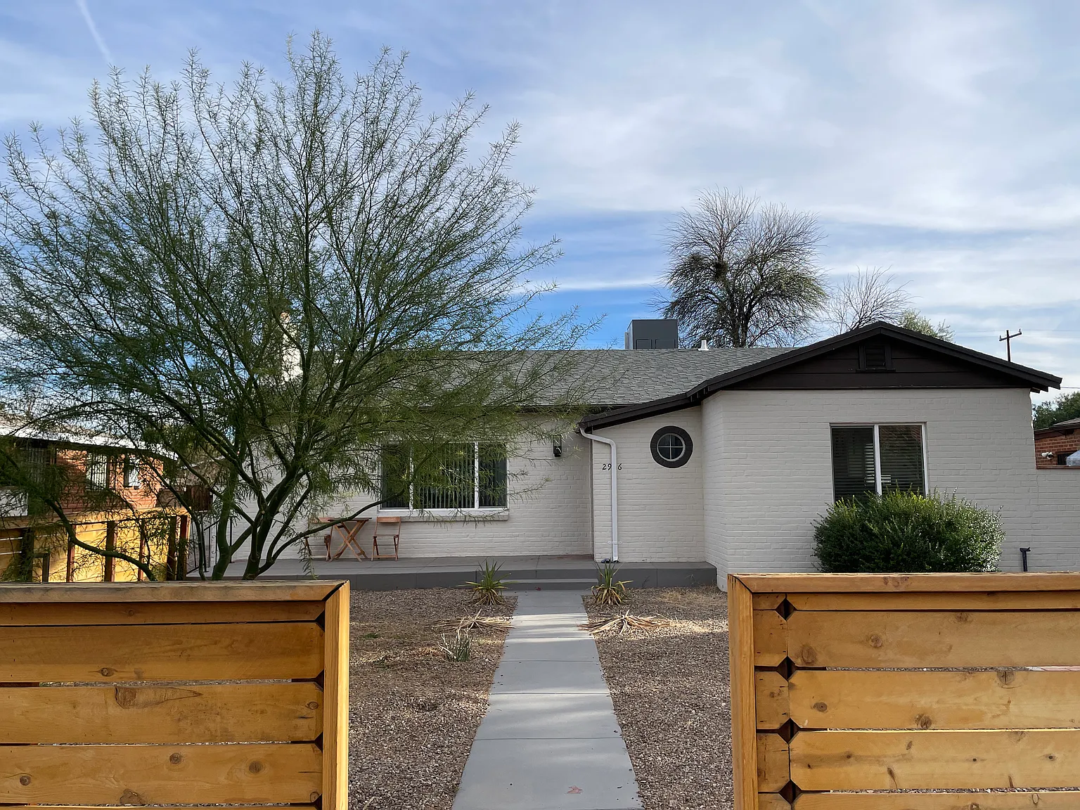 4 bed, 2.5 bath, 2872 sqft, $1,150 — Photo 1