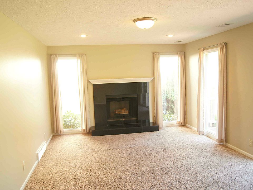 15222 Pepperwood Dr, Omaha, NE 68154 Zillow