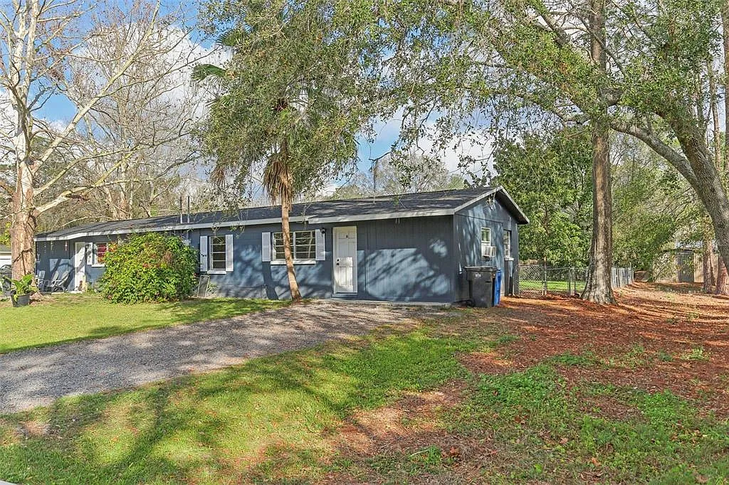3 bed, 1.0 bath, 1269 sqft, $1,500 — Photo 2
