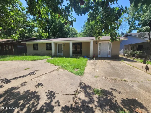 6558 Lyndon B Johnson Dr, Jackson, MS 39213