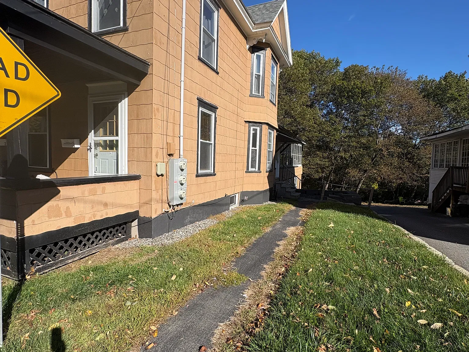 2 bed, $1,650 — Photo 2