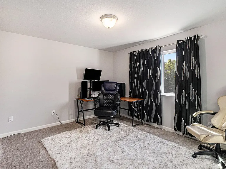 7859 Sierra Dr — Photo 10