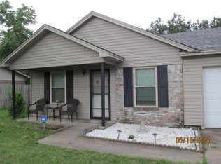602 E 23rd St, Russellville, AR 72802
