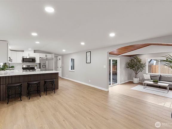 2nd image of 13010 222nd Avenue E