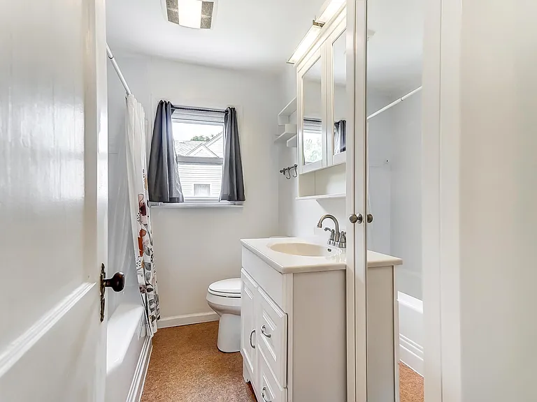 71 Lucas Dr — Photo 34