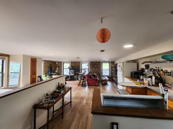 1048 N Marshfield Ave APT 4R, Chicago, IL 60622