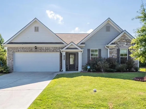 103 McGinnis Cir, Calhoun, GA 30701