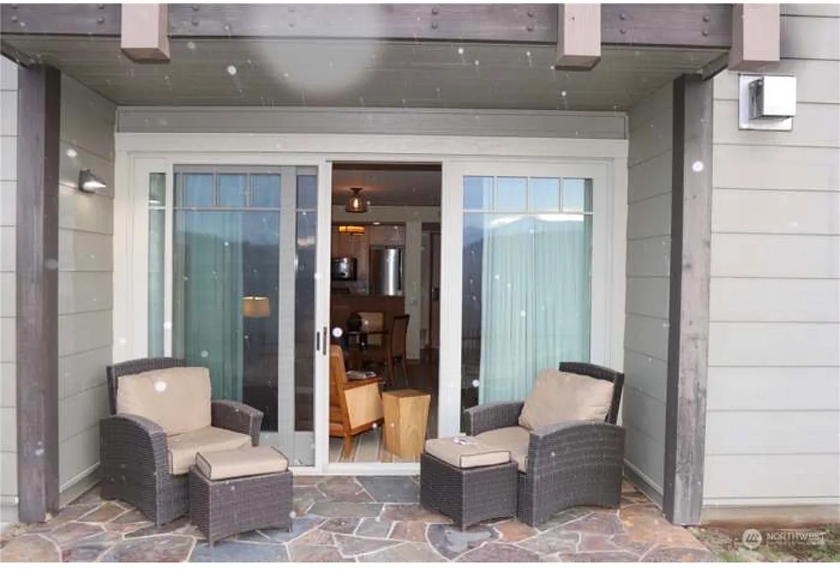 Building Photo - 3600 Suncadia Trl
