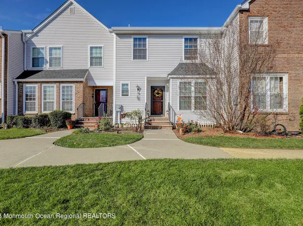 215 Colby Place, Morganville, NJ 07751