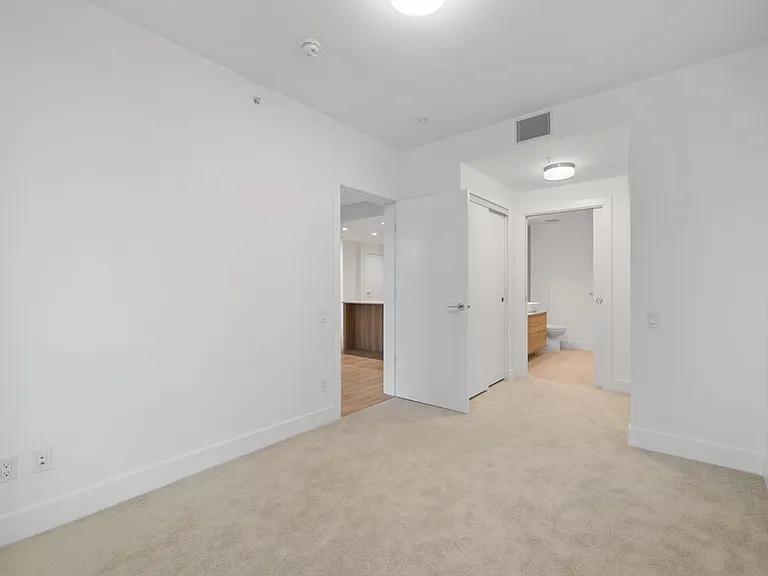 2325 Emery Ct #204 — Photo 14