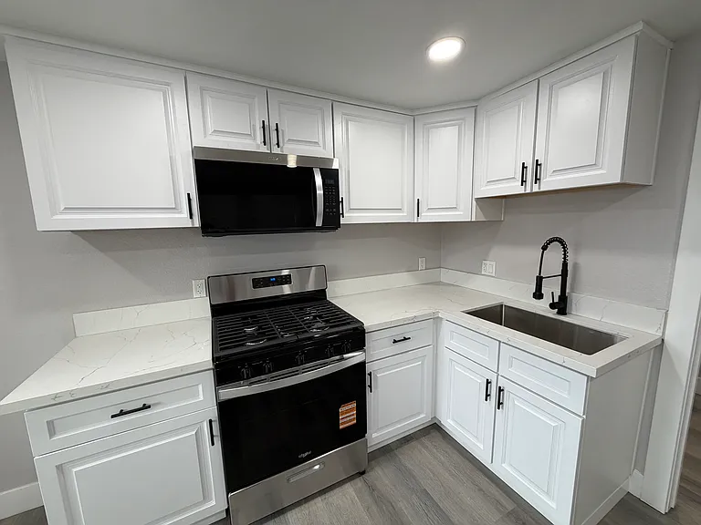 3811 15th Ave #1/2 — Photo 4